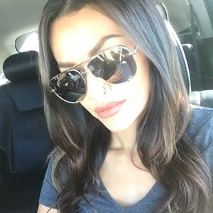 Meet your Posher, Denise